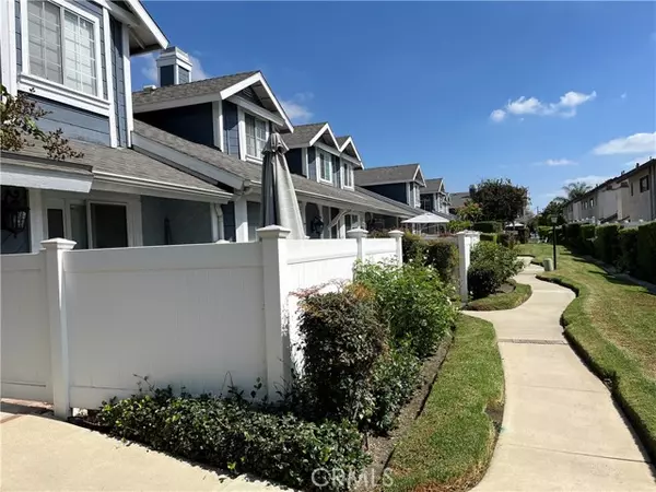 Covina, CA 91724,1176 N Sunflower