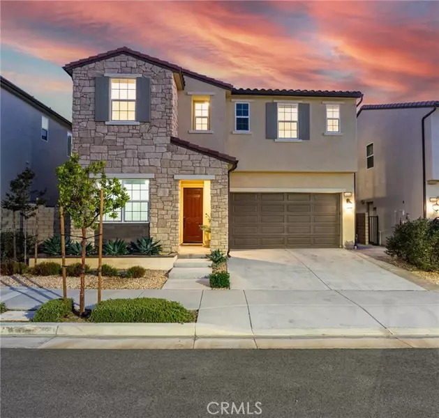 19230 Blackthorn DR, Saugus, CA 91351