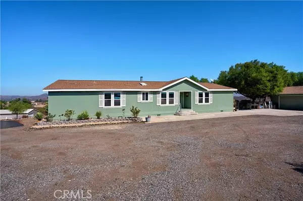 Lake Elsinore, CA 92530,21410 Scenic Crest DR