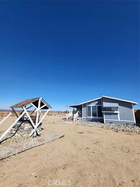 Llano, CA 93544,33391 165th