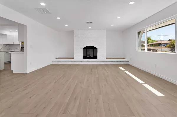 Yucca Valley, CA 92284,7495 Balsa