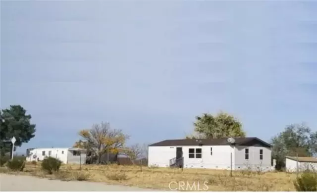 Phelan, CA 92371,4734 Luna A & B