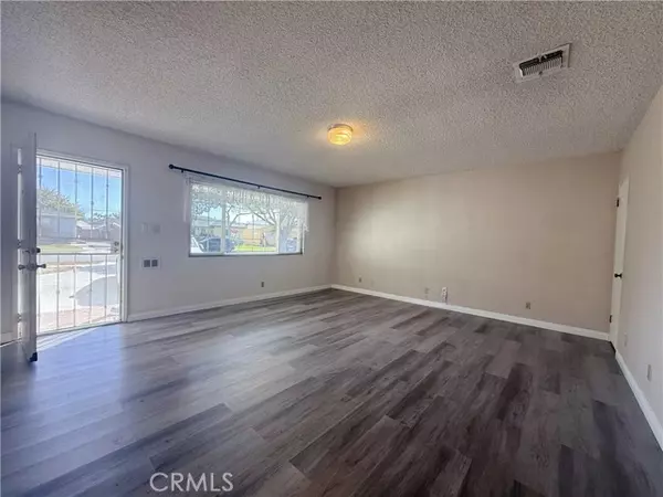 Lakewood, CA 90713,6127 Droxford