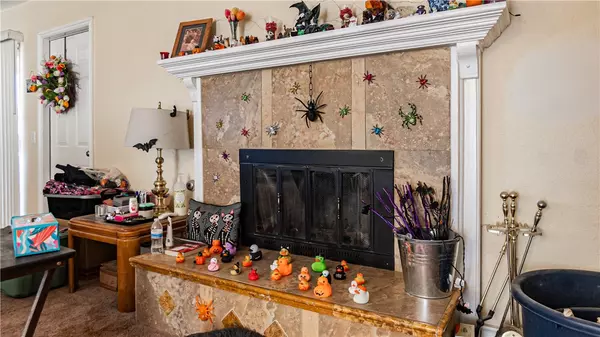 Apple Valley, CA 92307,21792 Carlisle