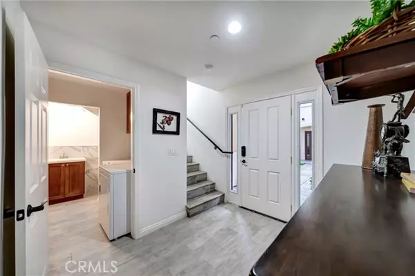 San Fernando, CA 91340,1101 N Maclay 13