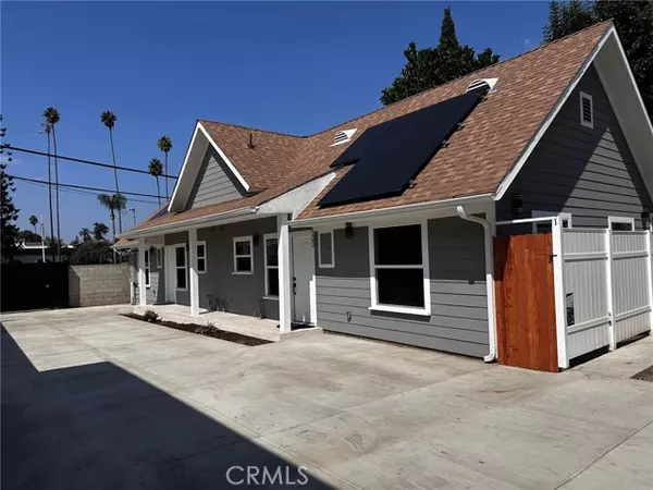 2012 N Bush 100, Santa Ana, CA 92706