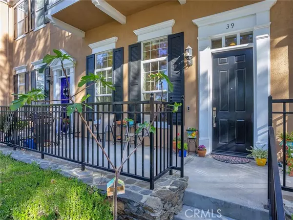 24016 Bridgeport LN 39, Valencia, CA 91355