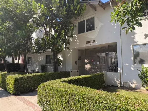 18619 Collins F29, Tarzana, CA 91356