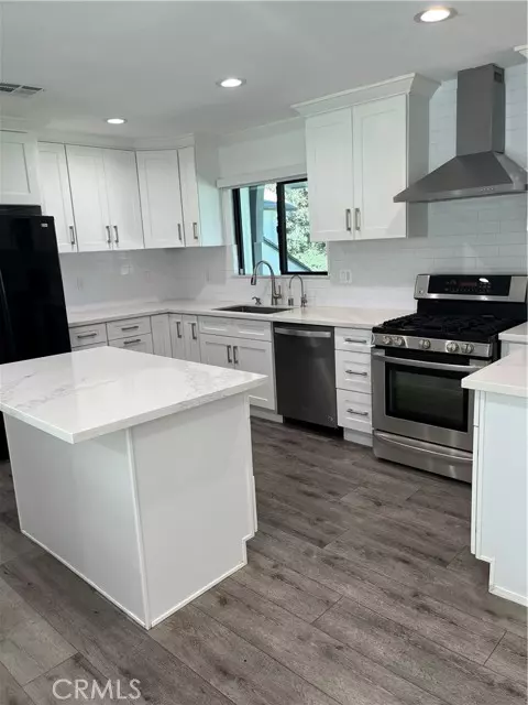 Northridge, CA 91325,17360 Lemac