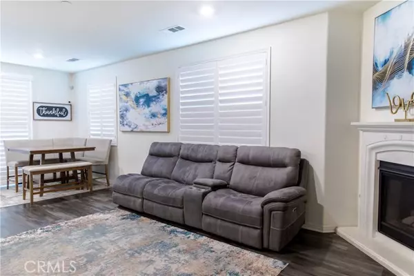 Fontana, CA 92336,5217 Clementine