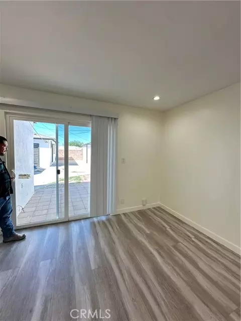 Palmdale, CA 93550,38515 Landon