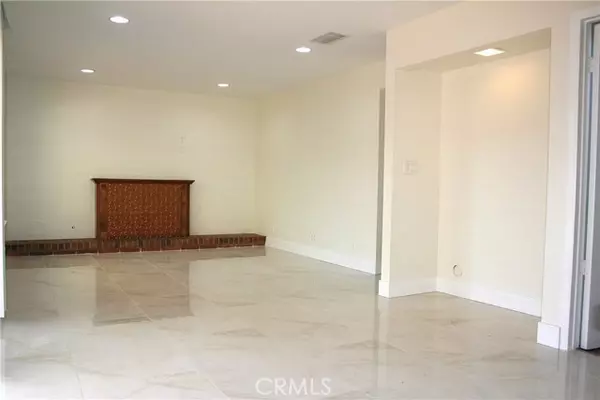 Mission Viejo, CA 92691,27582 Cenajo
