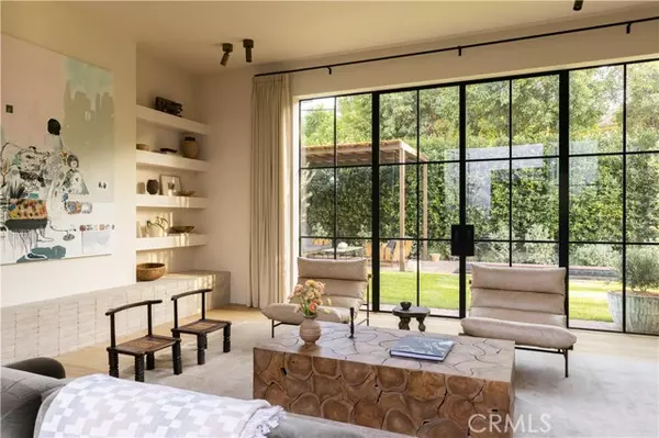 Studio City, CA 91604,12100 Hillslope ST