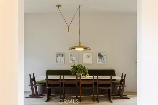 Studio City, CA 91604,12100 Hillslope ST