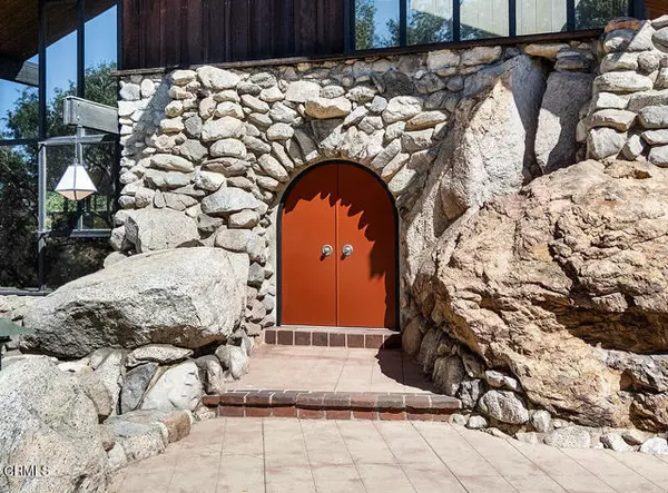 Altadena, CA 91001,3740 Canyon Crest RD