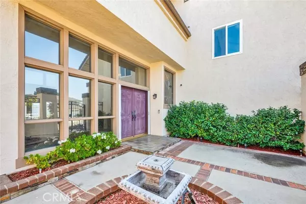 Orange, CA 92869,197 N Buckskin WAY