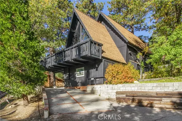 33020 Arrowbear DR, Running Springs, CA 92382