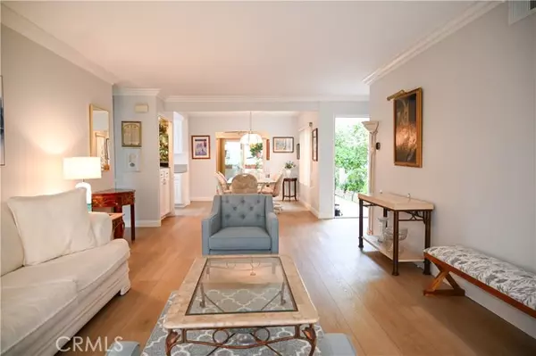 Laguna Woods, CA 92637,3296 San Amadeo