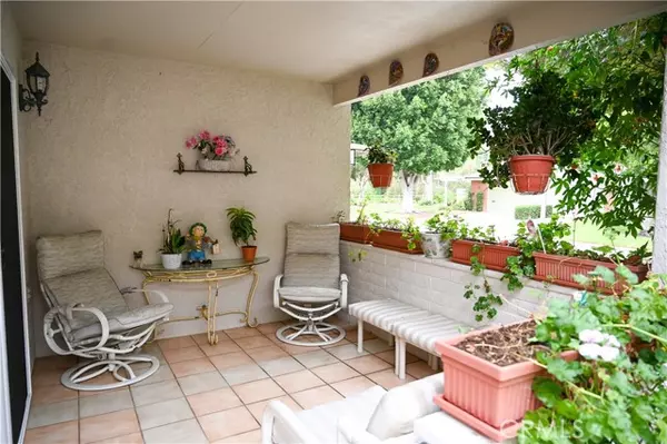 Laguna Woods, CA 92637,3296 San Amadeo