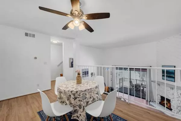 Sylmar, CA 91342,14293 Foothill Blvd 19