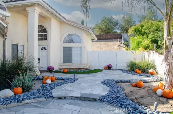 Castaic, CA 91384,27625 Moonlight PL