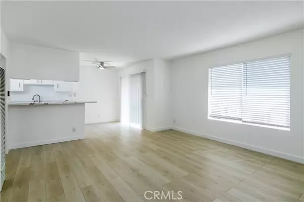 Los Angeles, CA 90066,4065 Mclaughlin AVE 7