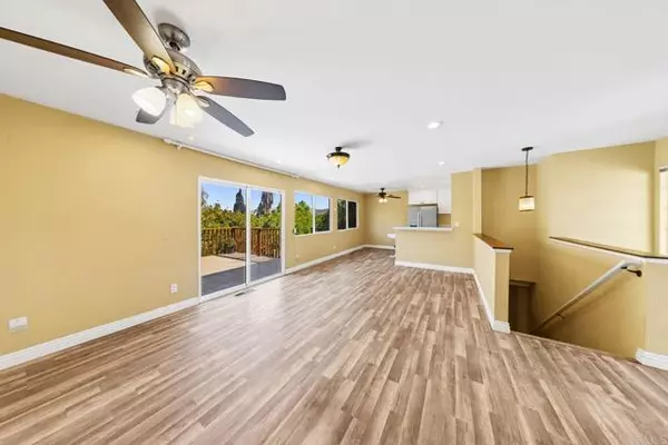 8808 Leigh Ave, Spring Valley, CA 91977