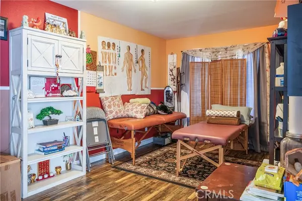 Adelanto, CA 92301,10254 Kemper