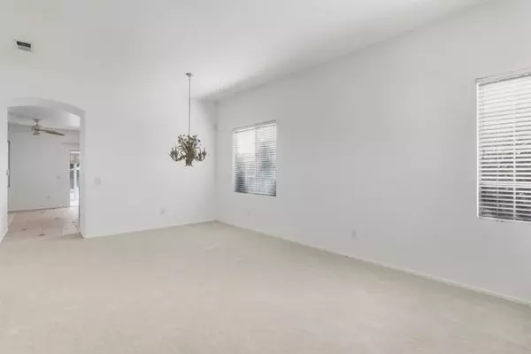 Oceanside, CA 92057,4968 Calle Arquero