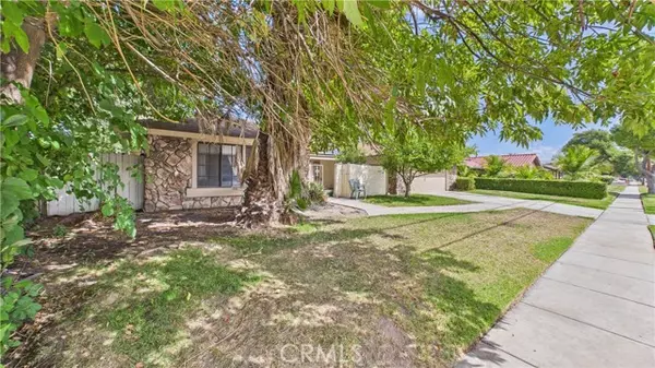 Rialto, CA 92376,358 E Walnut
