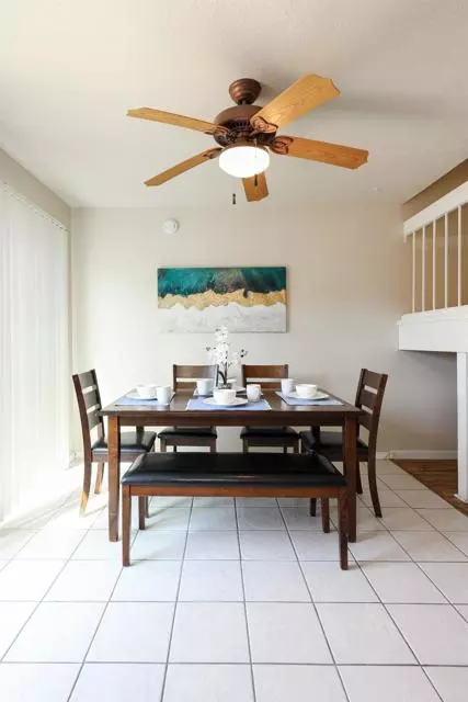 Santee, CA 92071,10643 King Phillip CT