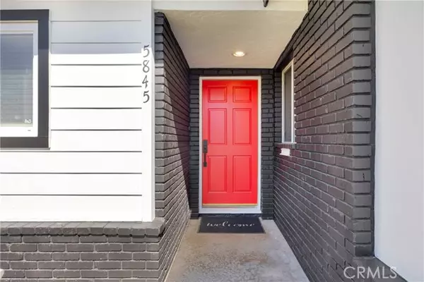 Long Beach, CA 90815,5845 E Deborah