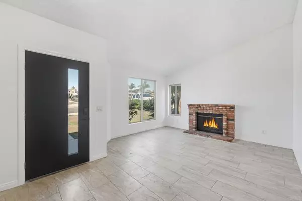 Vista, CA 92083,1636 Jonathon ST