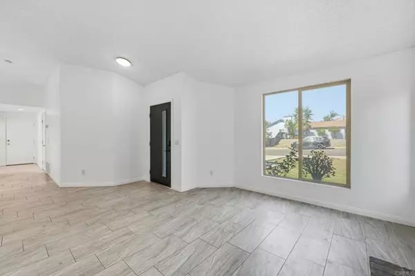 Vista, CA 92083,1636 Jonathon ST