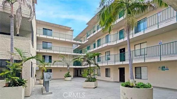 Santa Ana, CA 92706,1327 N Ross