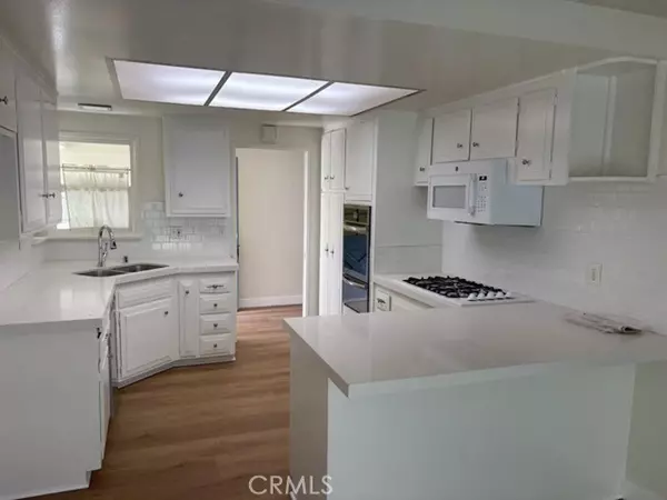 Lake Forest, CA 92630,24091 Birdrock DR