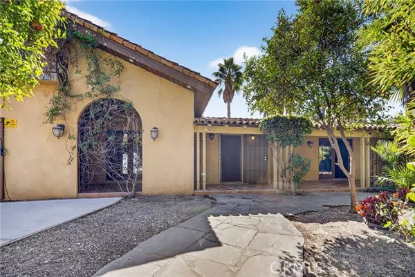 Van Nuys, CA 91405,14720 Valerio