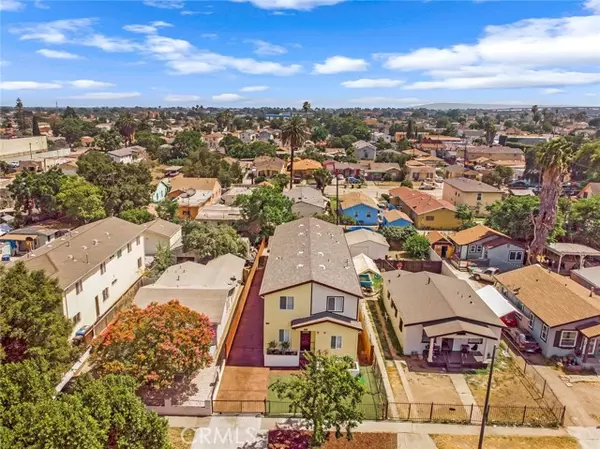 Los Angeles, CA 90003,330 E 101st ST