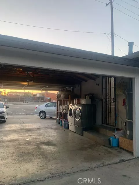 Buena Park, CA 90621,7122 Stanton Ave