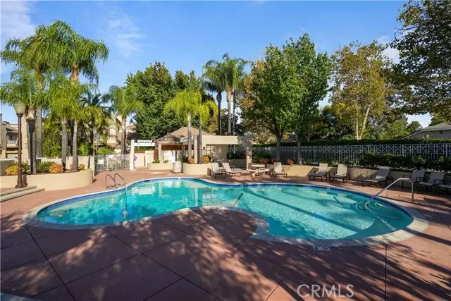 23705 Del Monte DR 235, Valencia, CA 91355