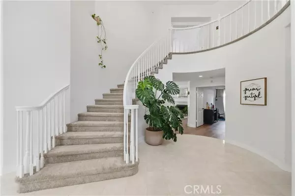 Temecula, CA 92592,32000 Paseo Parallon