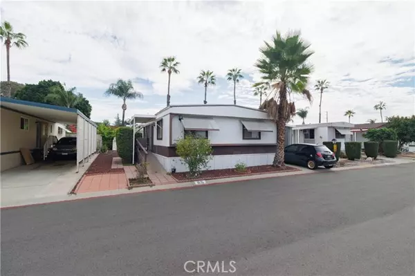 200 W San Bernardino 85, Rialto, CA 92376