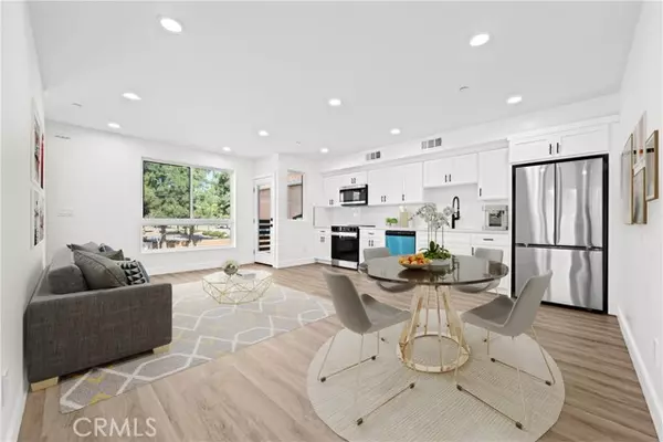 Van Nuys, CA 91405,6704 Kester AVE