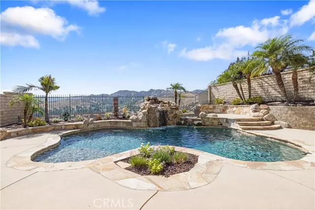 32241 Big Oak LN, Castaic, CA 91384