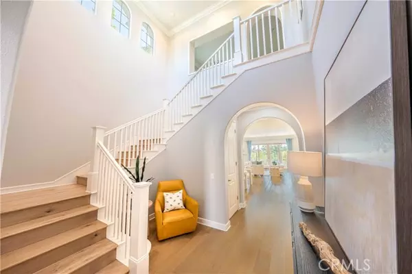 Irvine, CA 92602,106 Long Fence