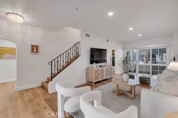 West Hollywood, CA 90069,851 N San Vicente 128