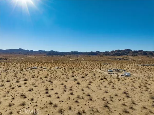 Joshua Tree, CA 92252,420140 Desert Trail DR