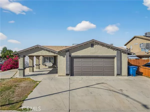 198 Driftwood, El Centro, CA 92243