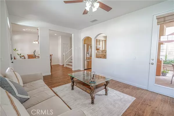 Valencia, CA 91354,24472 Montevista CIR