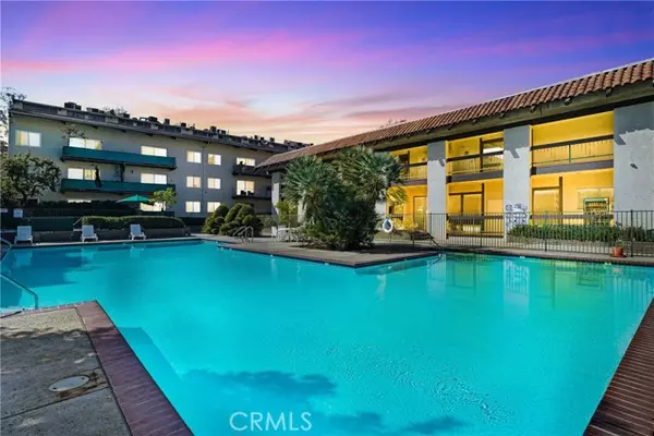 5460 White Oak G213, Encino, CA 91316